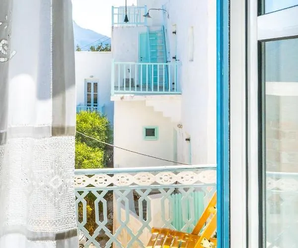 Seascapehome Serifos Town